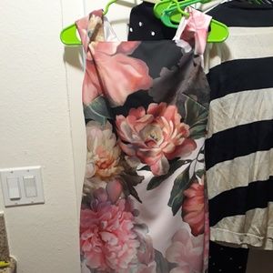 Ted Baker London floral dress s 2